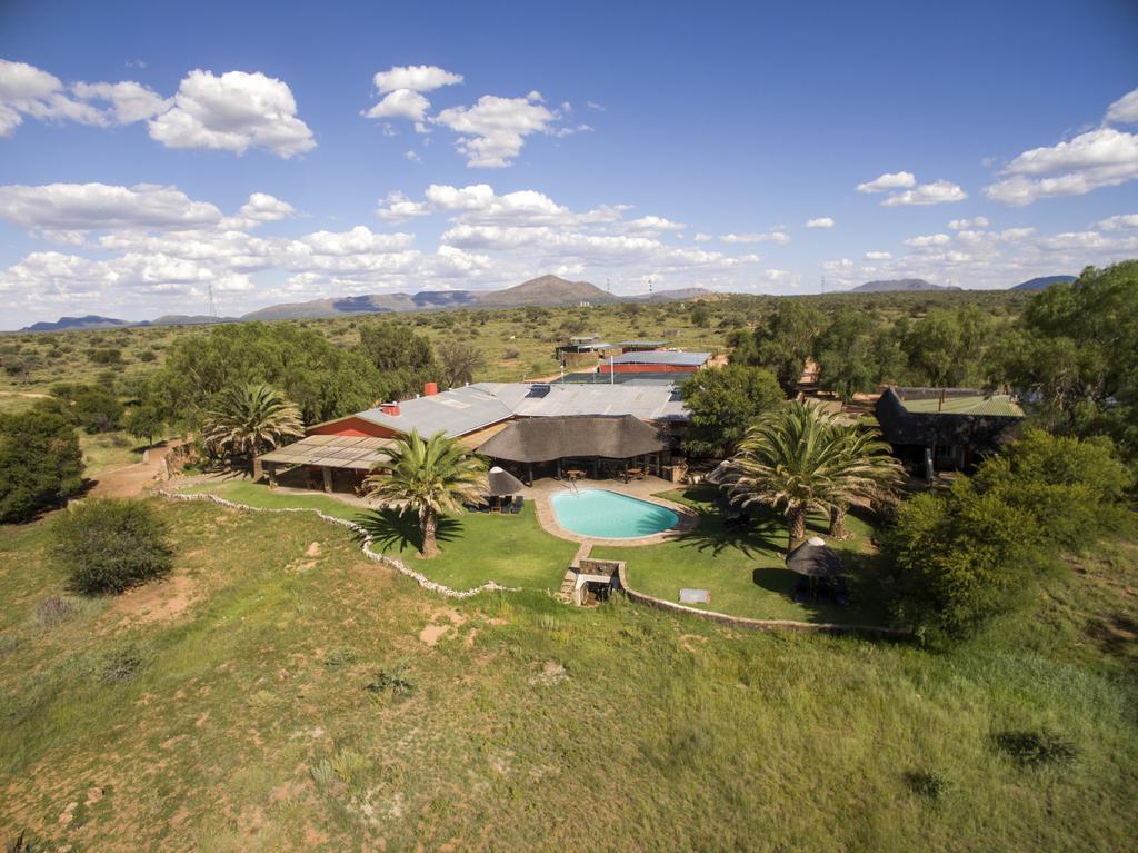 Auas Safari Lodge Windhoek Eksteriør billede