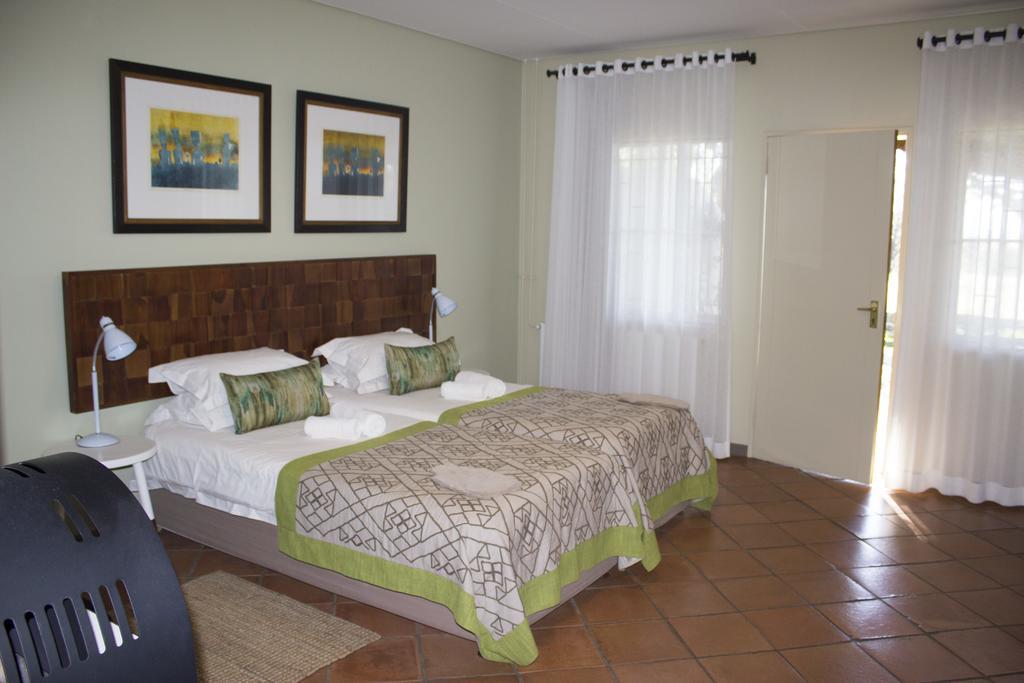Auas Safari Lodge Windhoek Eksteriør billede