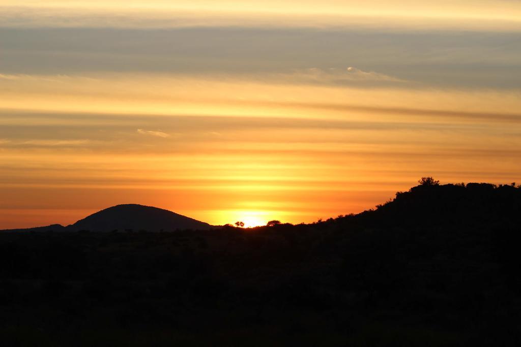 Auas Safari Lodge Windhoek Eksteriør billede